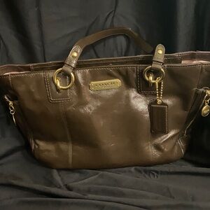 Coach Gallery Patent Leather Tote Bag Brown Exterior, Light Pink Interior